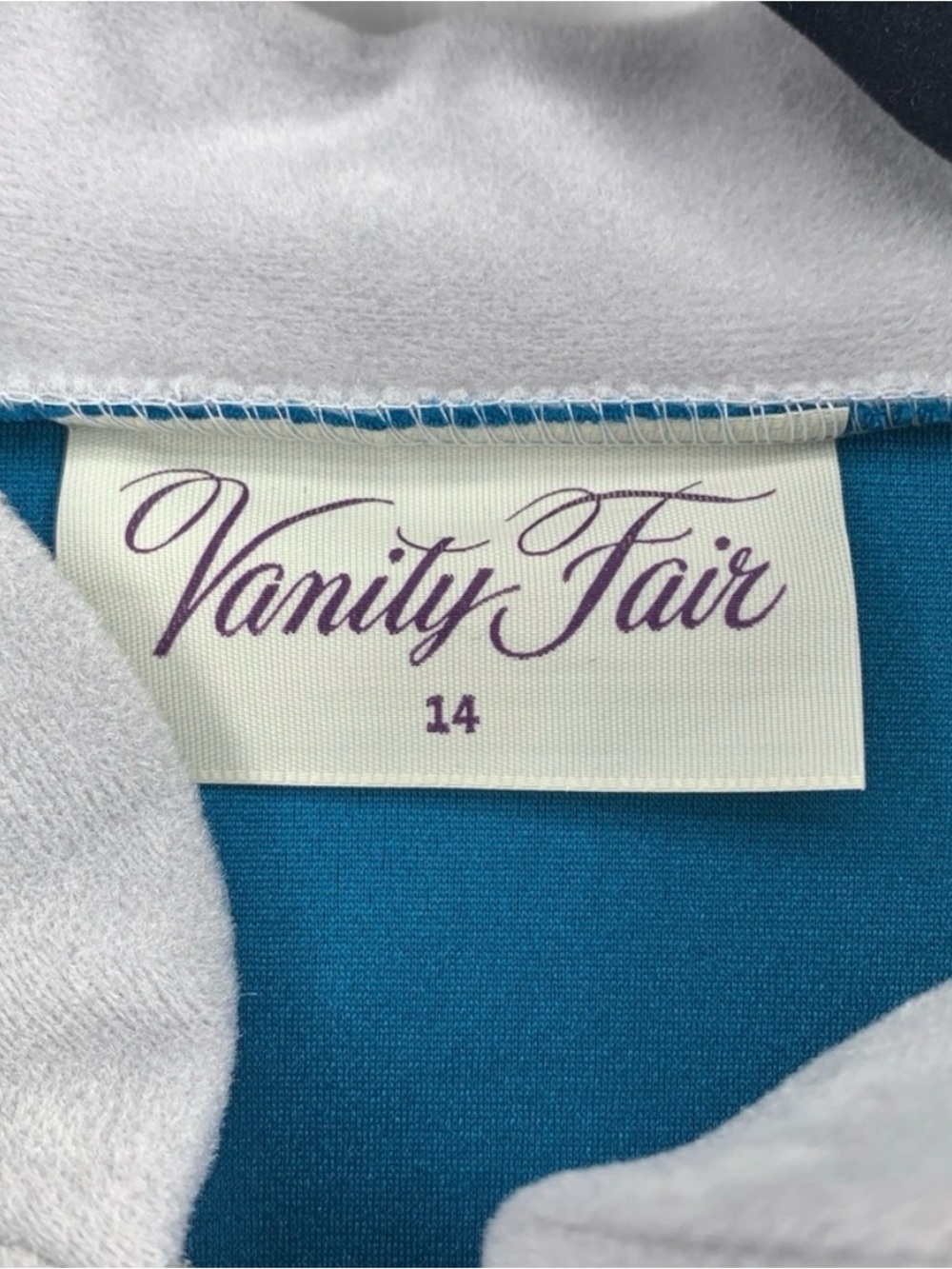 Vintage Vanity Fair Womens 14 Full Length Robe House Coat Pockets USA READ - Picture 4 of 5